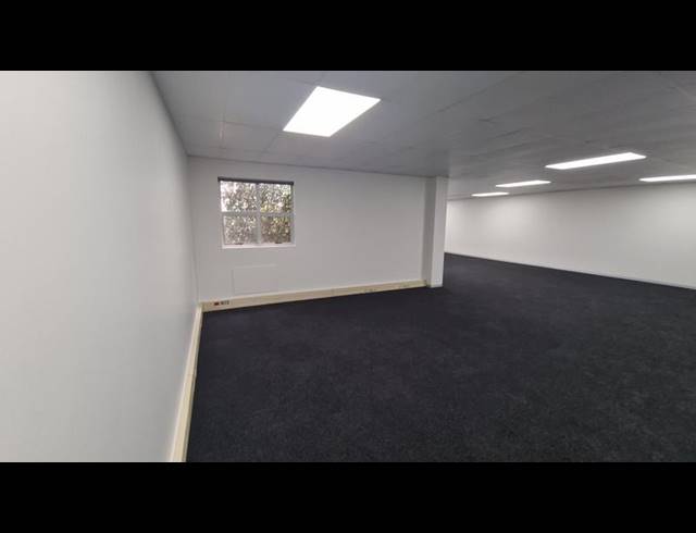 BUSINESS PROPERTY TO RENT IN HALFWAY GARDENS